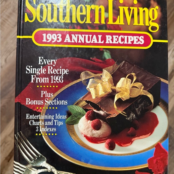 Southern Living 1993 Annual Recipes Cookbook - Red and Gold Edition - Picture 1 of 3